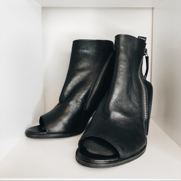 Dolce Vita Port Black Leather Peep Toe Booties - Picture 3 of 6